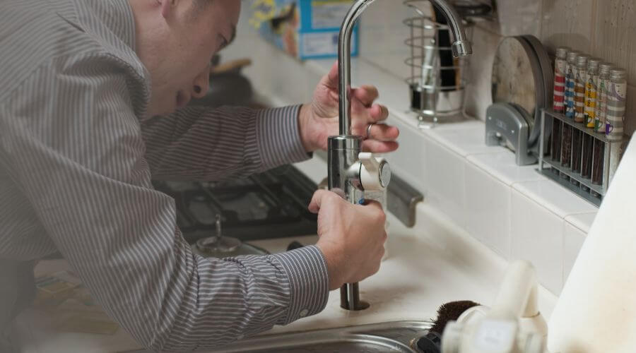 Expert burst pipe repair services in Glenwood, IL